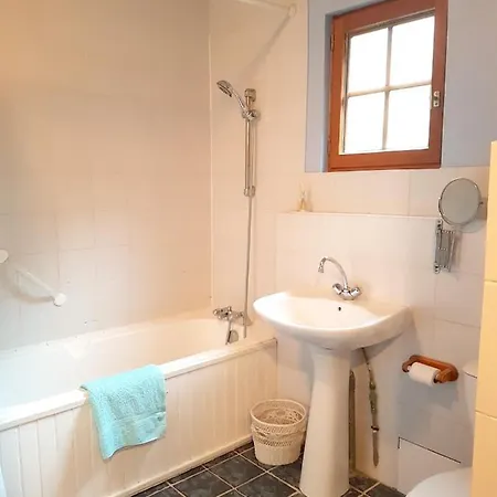 Villa De 2 Chambres Avec Piscine Privee Terrasse Amenagee Et Wifi A Loze